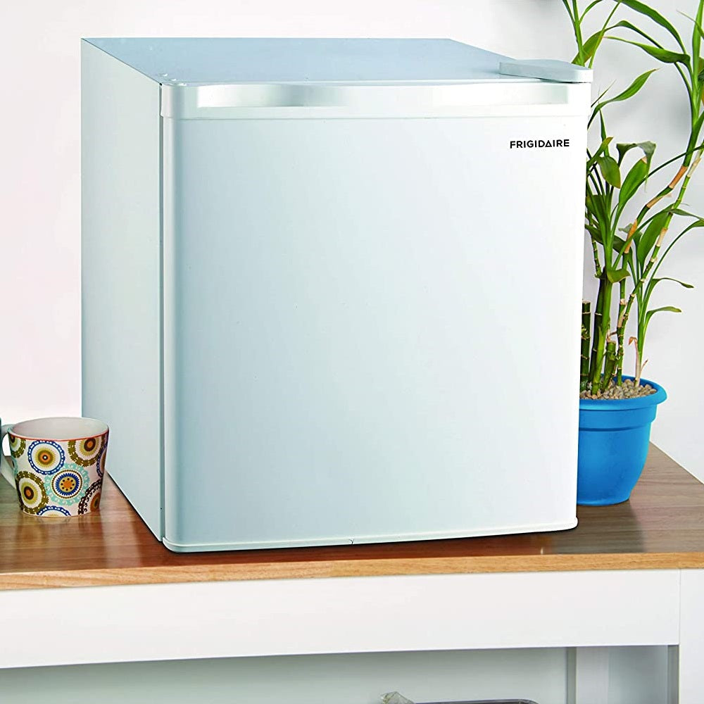 Frigidaire EFR115-WHT Mini Réfrigérateur Compacte 1,6 pi3 Blanc