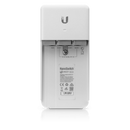 Ubiquiti NanoSwitch Outdoor 4-port PoE Passthrough - White