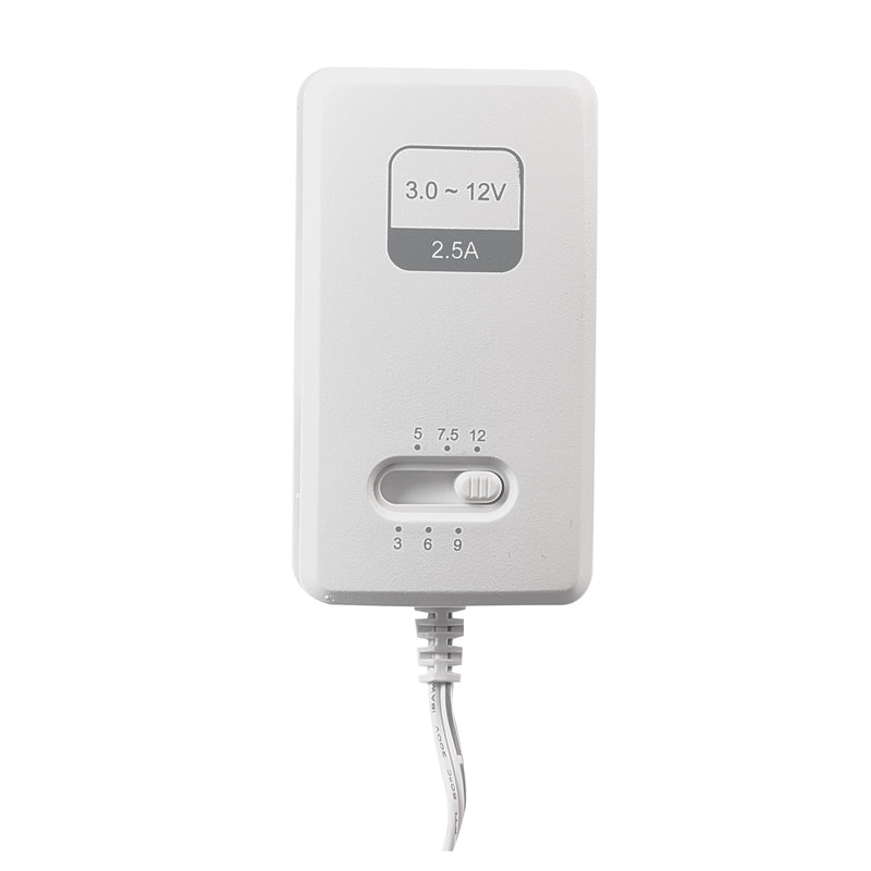 RCA 2500-mA Universal AC to DC Power Adapter - White