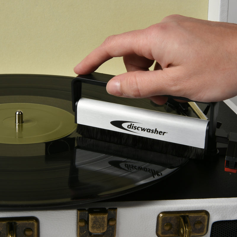Discwasher Carbon Fiber Vinyl Record Brush - Silver