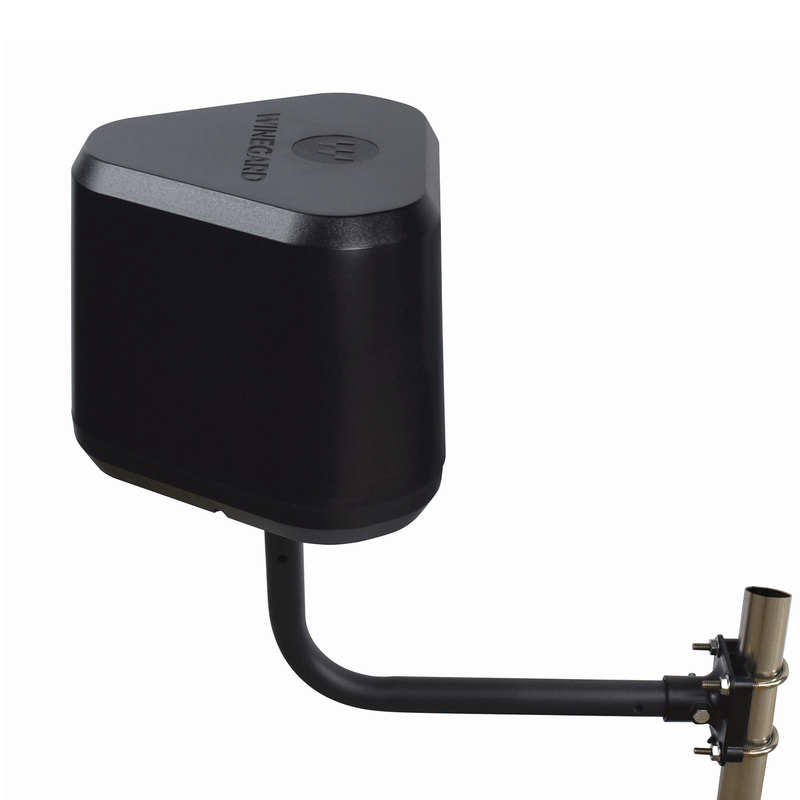 Winegard Extreme 2.0 Outdoor WiFi Extender with up to 304.8-m (1,000-ft) Coverage - Black